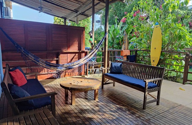 Casa Completa e Espaçosa há Apenas 50 Metros da Praia da Conceição