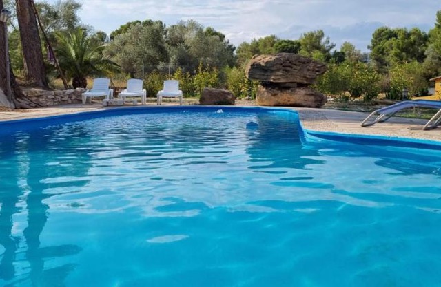 Casa con vistas, piscina y animales de granja, LA CASETA