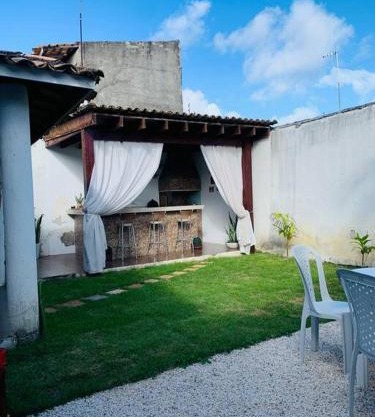 Casa confortável na Aruana, a 5 minutos da praia