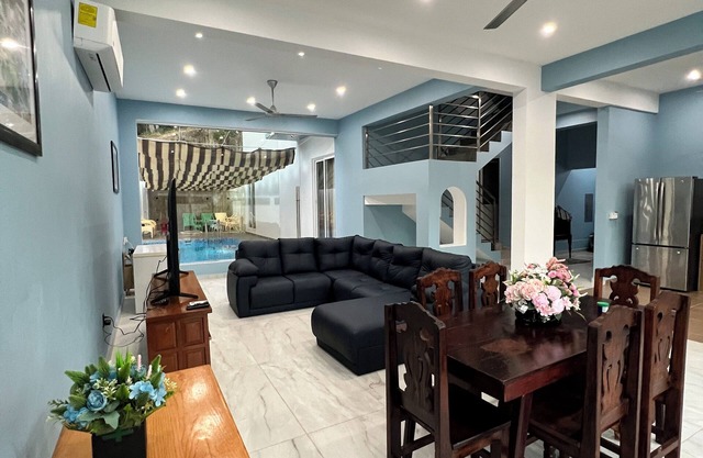 Casa Cristina Nagging Mom