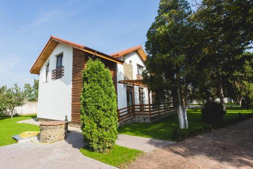 Casa Cu Nuc