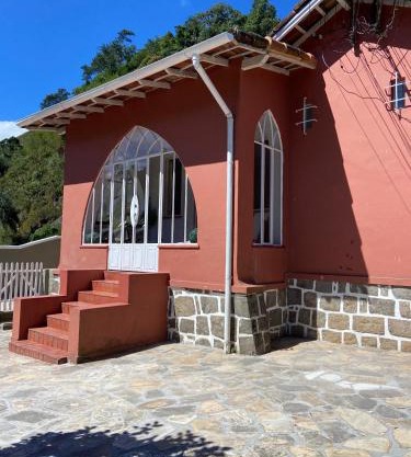 Casa da Varanda Próximo Centro