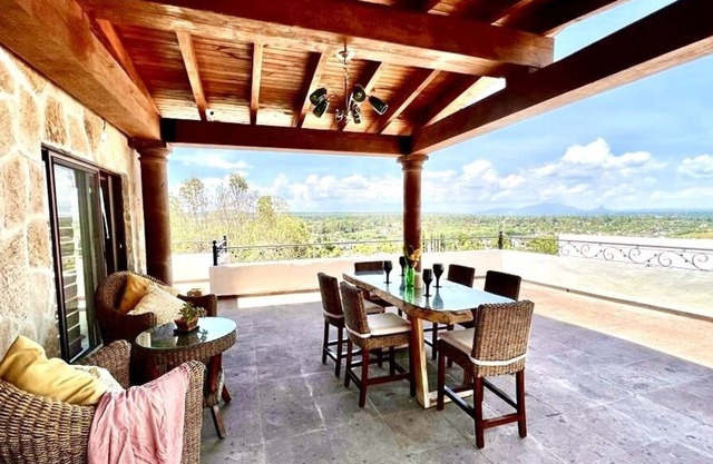 Casa de campo LOS Olivos para 10 personas con alberca