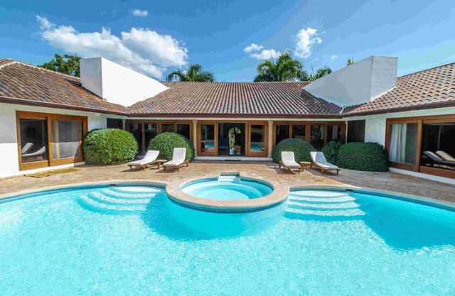Casa de Campo Luxury Villa With Pool And Jacuzzi