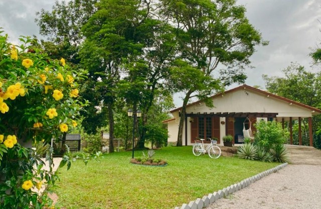 Casa de Campo no Caruru com açude e piscina