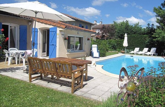 Casa de Goyo Villa with swimming pool in Saint-juéry near Albi in Tarn