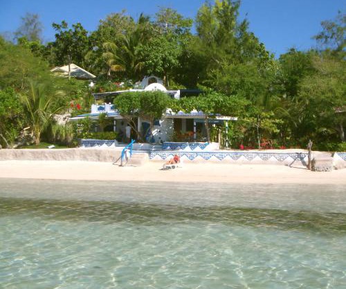 Casa de la Playa Beach Resort