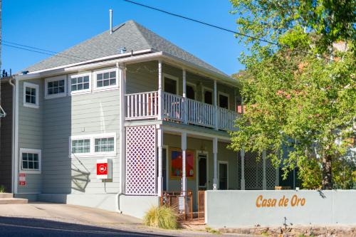 Casa de Oro