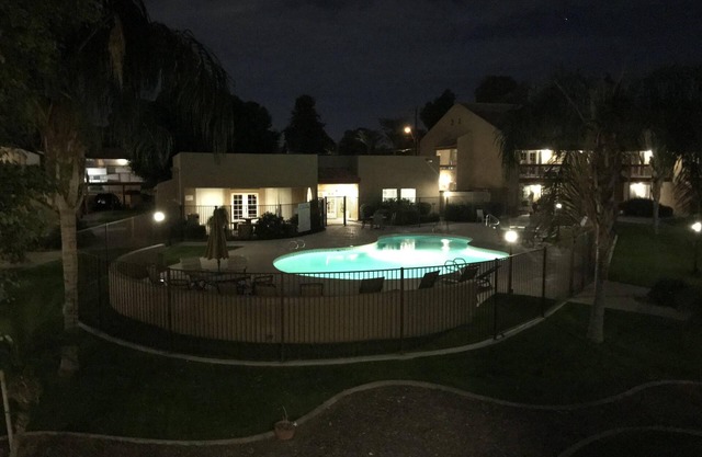 Casa de Wild West- Sungate at Moon Mountain (Premier Unit/ Poolside)