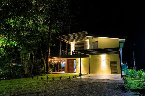 Casa del Bosque at La Fortuna