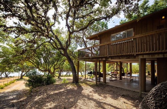 Casa del Lago - Lakefront Home! Direct Access to Canyon Lake