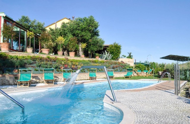 Casa Dhanu - Six Bedroom Villa, Sleeps 14