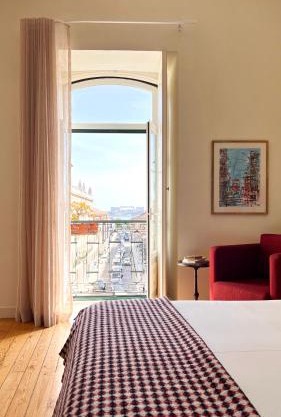 Casa do Bairro by Shiadu