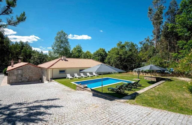 Casa do Pioledo (Camélias de Basto-Turismo Rural)