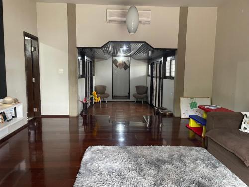 Casa Elegante de Alto Padrão