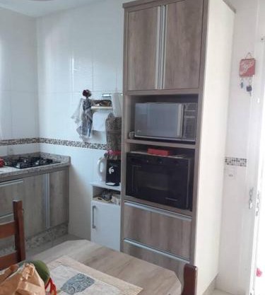 Casa em Gov. Celso Ramos 3 quartos com piscina.