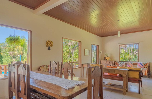 Casa em Paraty com piscina e muito lazer