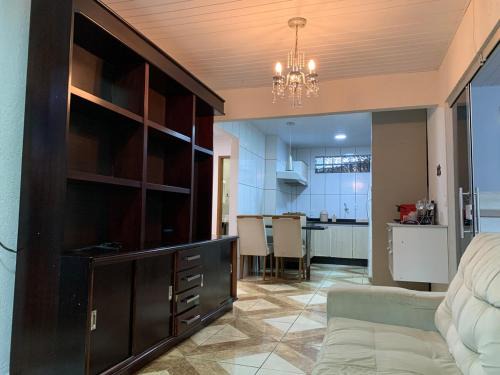 casa grande para até 15 pessoas