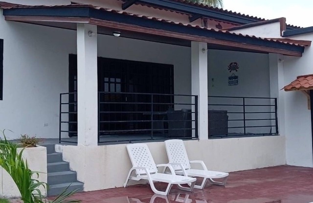Casa Iguana - Punta Barco Viejo