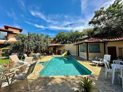 Casa independente no canto direito de Geribá