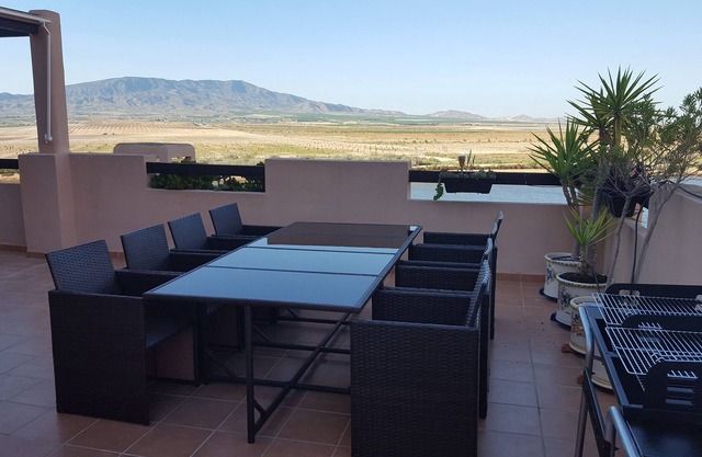 Casa Isla - 5 Bed Apartment - Huge Terrace & Mountain Views with 24hr Security