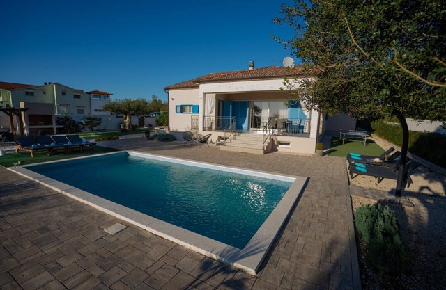 Casa Kamber with pool
