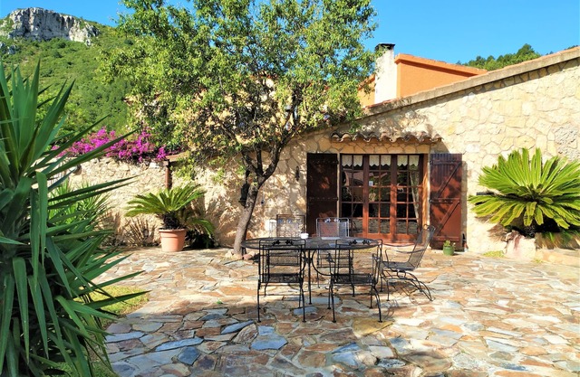 Casa la Coma country house in the Sierra de Llaberia