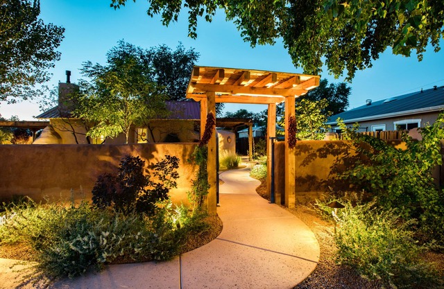 Casa La Huerta - The Orchard House - Historic Adobe Home