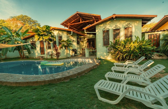 Casa Linda w/Private Pool & BBQ Grill. Sleeps 8