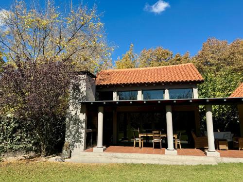 Casa loft con patio compartido