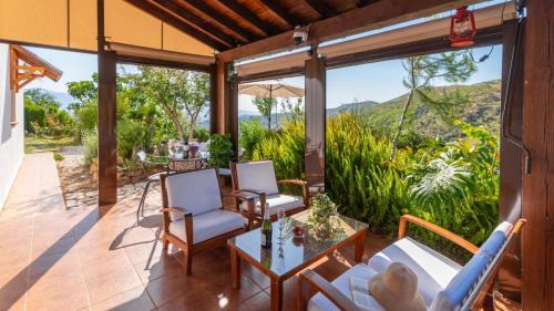 Casa Lorpica El Borge by Ruralidays