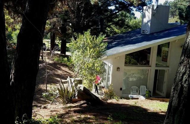 Casa luminosa en el bosque (Mar Azul)