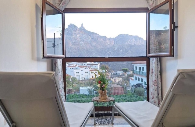 Casa Maruca with Roque Nublo view