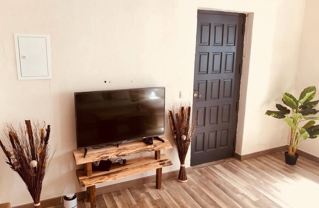 Casa Mia - 2 bed apartment in peaceful street