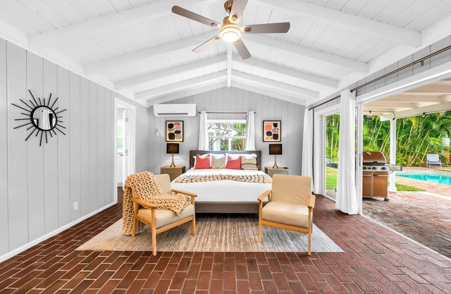 Casa Miramar: Private Beach Path & Pool Paradise