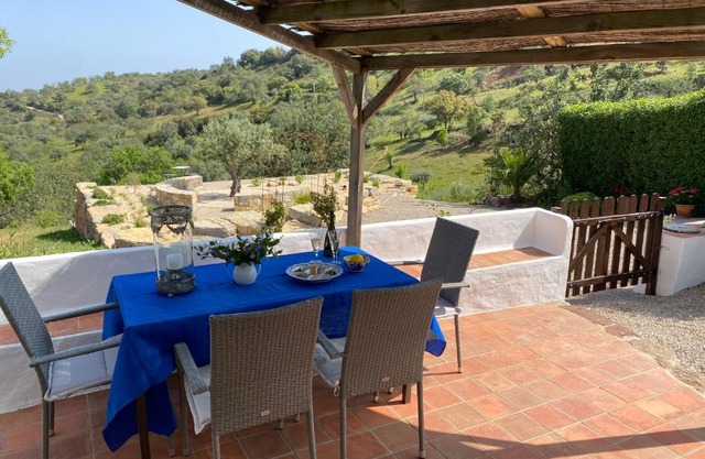 Casa Olivia - Charming renovated farmhouse with panoramic views