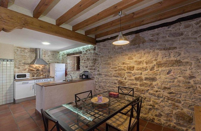 Casa Palacio de Mave for 4 people