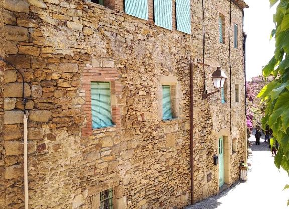 Casa Peratallada