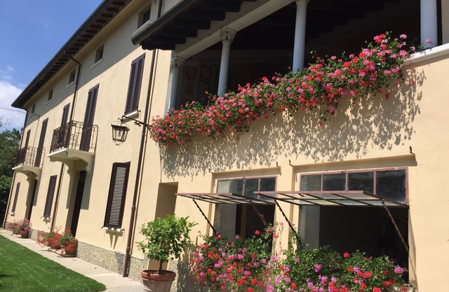 Casa Ponzi: large charming villa with swimming pool on the Parma hills