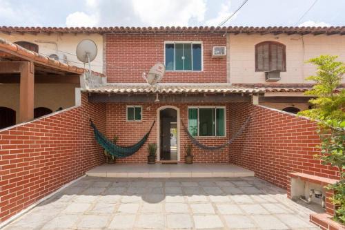 Casa Privativa com Piscina, Churrasqueira, Mesa de Sinuca
