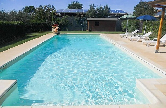 Casa Rina Cortona with large pool, large private terrace, beautiful views, WiFi