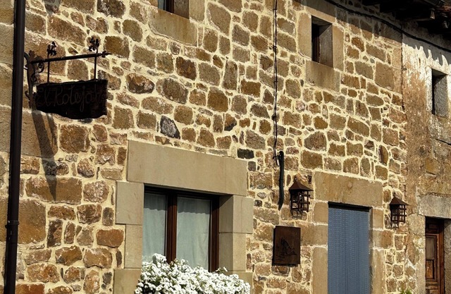Casa Rural El Rotejar *, ideal house for families, in the center of the village.