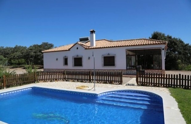 CASA RURAL LA SIERREZUELA IDEAL FOR FAMILIES WITH CHILDREN