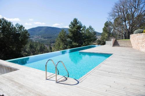 Casa rural Masia Les Apieres