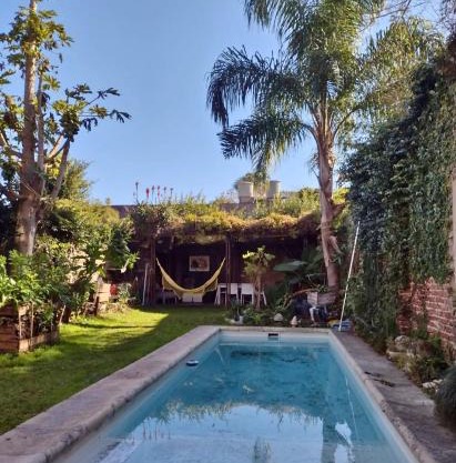 Casa San Isidro pileta jardín parrilla a metros del río