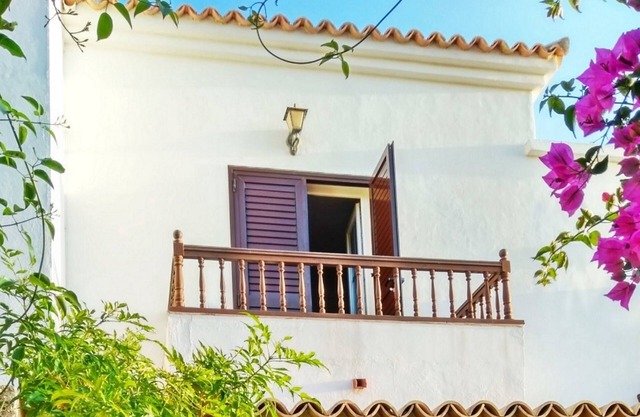 Casa Sarita - well maintained house in Chayofa with Pool