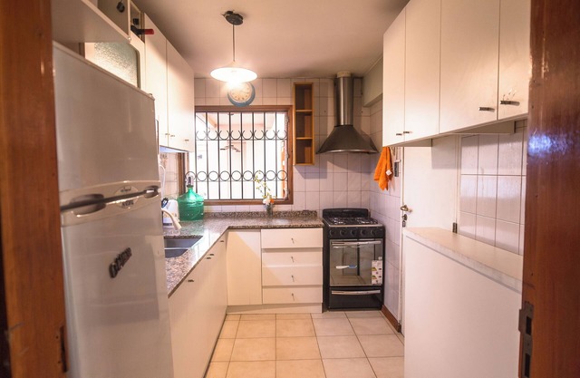 Casa Syrah: Lodging with parking, games room and swimming pool.