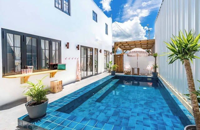 Casa Uno | Private Villa Near Numero Uno Beach