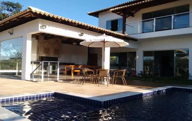 CASA UTOPIA ESCARPAS do LAGO