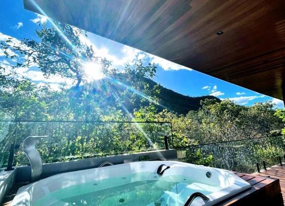 Casa Vértize, uma casa de alto padrão com Spa Hidro e vista espetacular